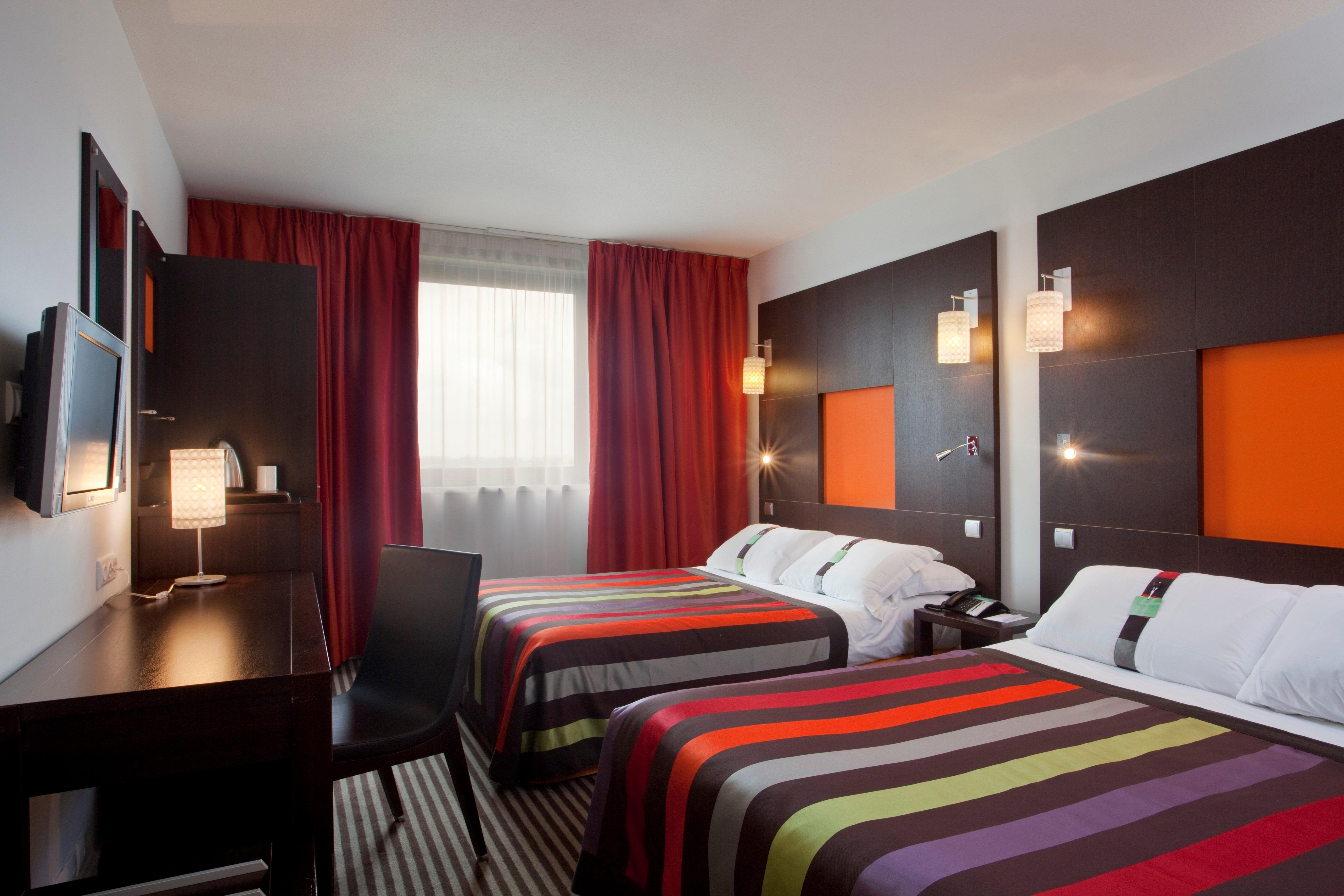 Holiday Inn Dijon Toison D'Or, An Ihg Hotel Экстерьер фото