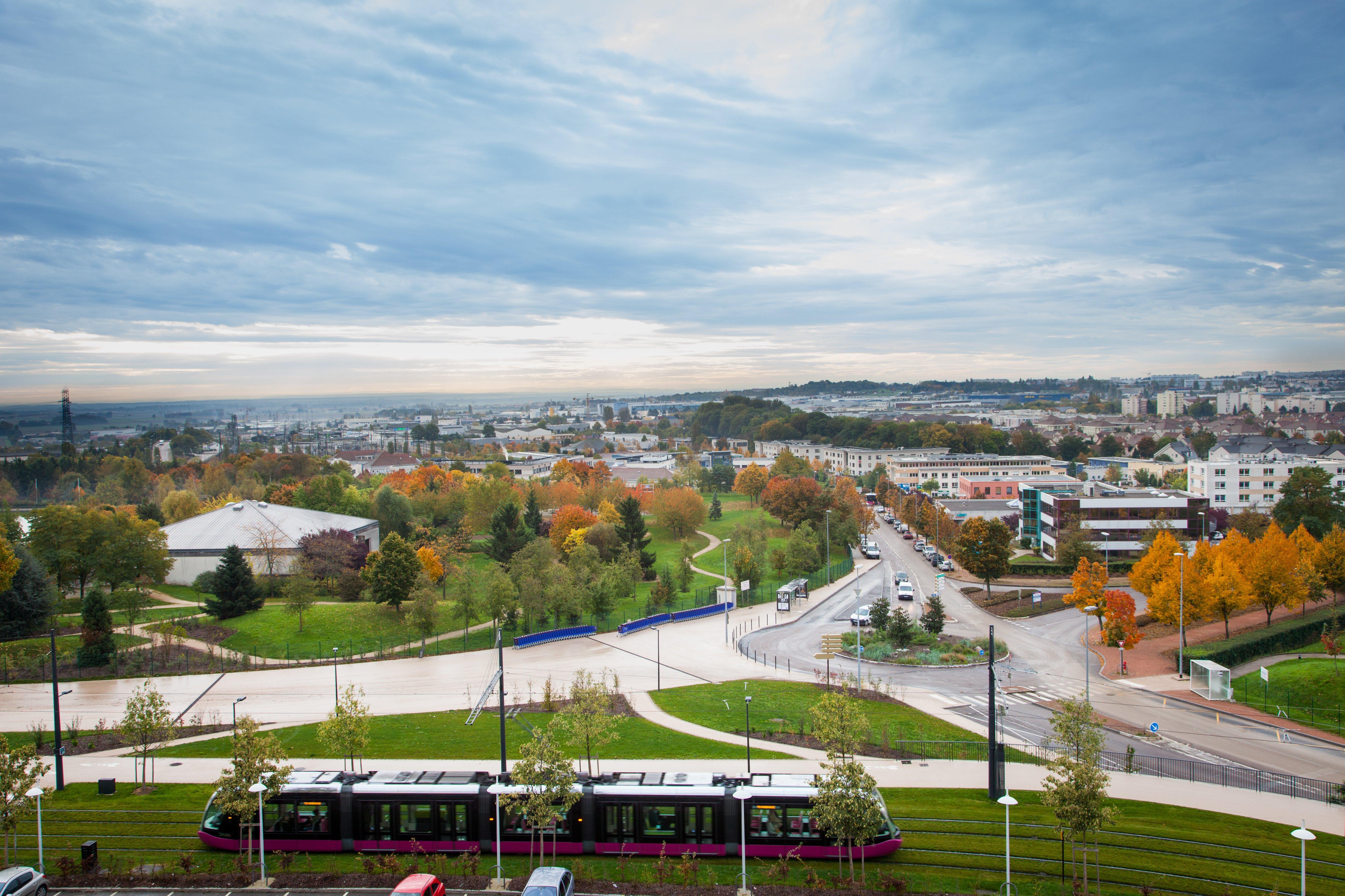 Holiday Inn Dijon Toison D'Or, An Ihg Hotel Экстерьер фото